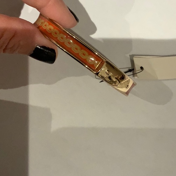 Chico’s Bangle enamel Bracelet - Picture 3 of 3